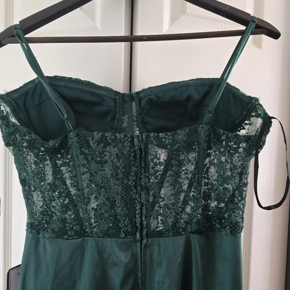 B DarlinJuniors' Sequined Lace Bustier Bodycon Dress Size 15 / 16 - Picture 6 of 8